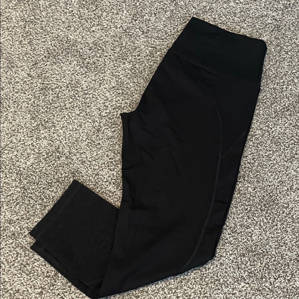 Victoria's Secret Classic Black Capri Leggings